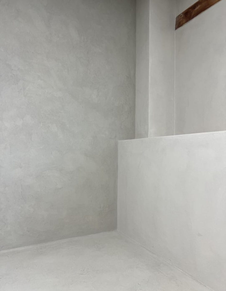 Microcement walls in bathroom